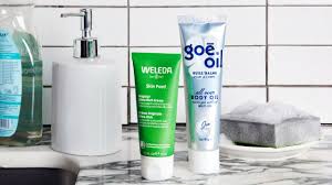 Weleda Skin Food Review: The Best Hand Lotion for Cooks and ...