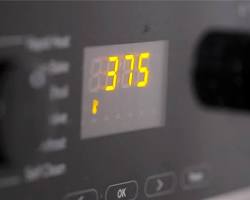 Gambar Preheat oven to 375 degrees F (190 degrees C)