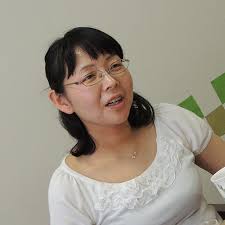 Mrs. Miki Ogata who graduated from Yamanashi University. - 1-2s