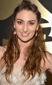 Case in point: Sara Bareilles. The &quot;Brave&quot; singer wore her brown hair hair half up, sporting a series of thin French braids. And when E!&#39;s own Giuliana ... - rs_634x1024-140126155503-634-Sara-Bareilles-grammy.ls.12614_copy_2