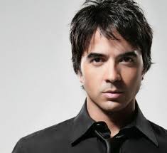 Universal Music Luis Fonsi By Raul Higuera. News » Published months ago &middot; Luis Fonsi and Agueda Lopez Wedding Rumors Grow - universal-music-luis-fonsi-by-raul-higuera-2134630369