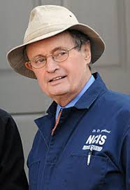 David McCallum has signed a two-year deal with CBS TV Studios to remain on NCIS, TVGuide.com has confirmed. Deadline first reported the news. - 120430david-mccallum1
