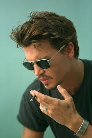 Egal was er trägt, Johnny Depp sieht immer hinreißend aus, besonders mit ...