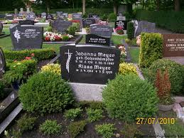Grab von Klaas Meyer (03.04.1910-07.09.1997), Friedhof Grimersum - gs062
