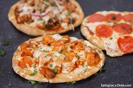 Pita pizza recipe - Easy and frugal Pita Bread Pizza