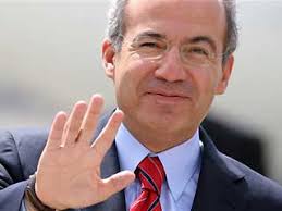 Mexico City - Mexican President Felipe Calderon on Monday replaced his attorney general, who had headed the government&#39;s war against rampant drug ... - felipe_1