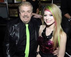 Image of Avril Lavigne with her parents