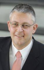 <b>Ulrich Schmidt</b> arbeitet als Senior Manager Wissensmanagement bei der EnBW <b>...</b> - Ulrich_Schmidt