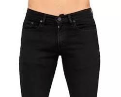 Imagen de Jeans skinny en color negro de la marca Oggi