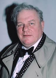 Photo Blast from the Past: Remembering Charles Durning Charles Durning On the set of TOOTSIE, filming in New York City, 1982 - tn-500_bwwwm0300170386