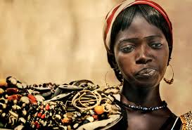 Proyecto expositivo del fotógrafo Manuel Vilches Benítez que hace un interesante recorrido estético por tres países africanos: Mali, ... - africa