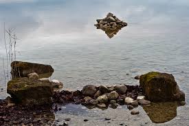 Schwebende Steine - Bild \u0026amp; Foto von Rainer Latka aus See, Teich ...