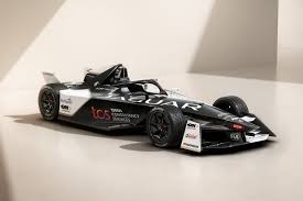 Jaguar reveals new Formula E entry, with asymmetric liveries