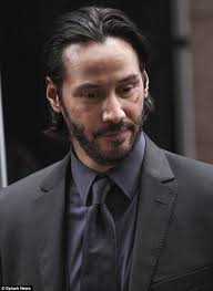 Keanu Reeves reveals cut and bruised face on Brooklyn set of new movie John Wick | Mail Online - article-2483339-1923C8D100000578-742_634x867
