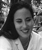 Christina Buley-Uribe est née en 1970 à Amsterdam, d&#39;un père anglais et d&#39;une mère franco-mexicaine. Elle a passé son enfance en Hollande, sa jeunesse à ... - 1085
