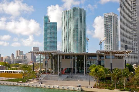 Pérez Art Museum Miami Beach FL