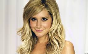 Ashley Tisdale Height - How Tall