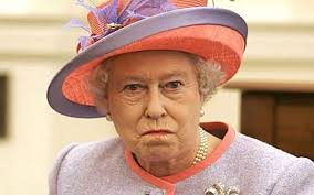 Elisabeth 2  La Reine Reptilienne a parlé...Les merdias étaient ravis !  Images?q=tbn:ANd9GcTpS0MAdXkdN8RIOfzoLl2zqDfkvSzUQa_i2ZE5BK0curRLprnmkg
