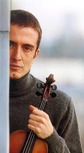 Le violoniste d&#39;origine albanaise (né à Tirana), Tedi Papavrami a reçu sa formation musicale de son père, Robert, professeur réputé. Dès l&#39;âge de 8 ans, ... - Papavrami_Tedi_Nice