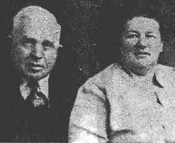 David Dyck - 1881 -1966, and wife, Helena Martens. David A. Dyck was born at Reinland, Manitoba on Dec. 29, 1881 to Abram and Margaretha ... - David-Dyck-1881-1966