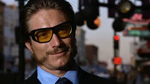 Justin Tarr as police informer Eddy, in the best pair of yellow sunglasses and sideburns in the movies: - Low shots of taxiing Pan Am B707s: - Bullitt_Justin_Tarr_Eddy