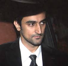 Kunal Kapoor. Seen in different roles in &#39;Rang De Basanti&#39;, &#39;Don 2&#39; and &#39;Laaga Chunari Mein Daag&#39;, the actor will be seen as a US-returned guy who hunts for ... - Kunal-Kapoor